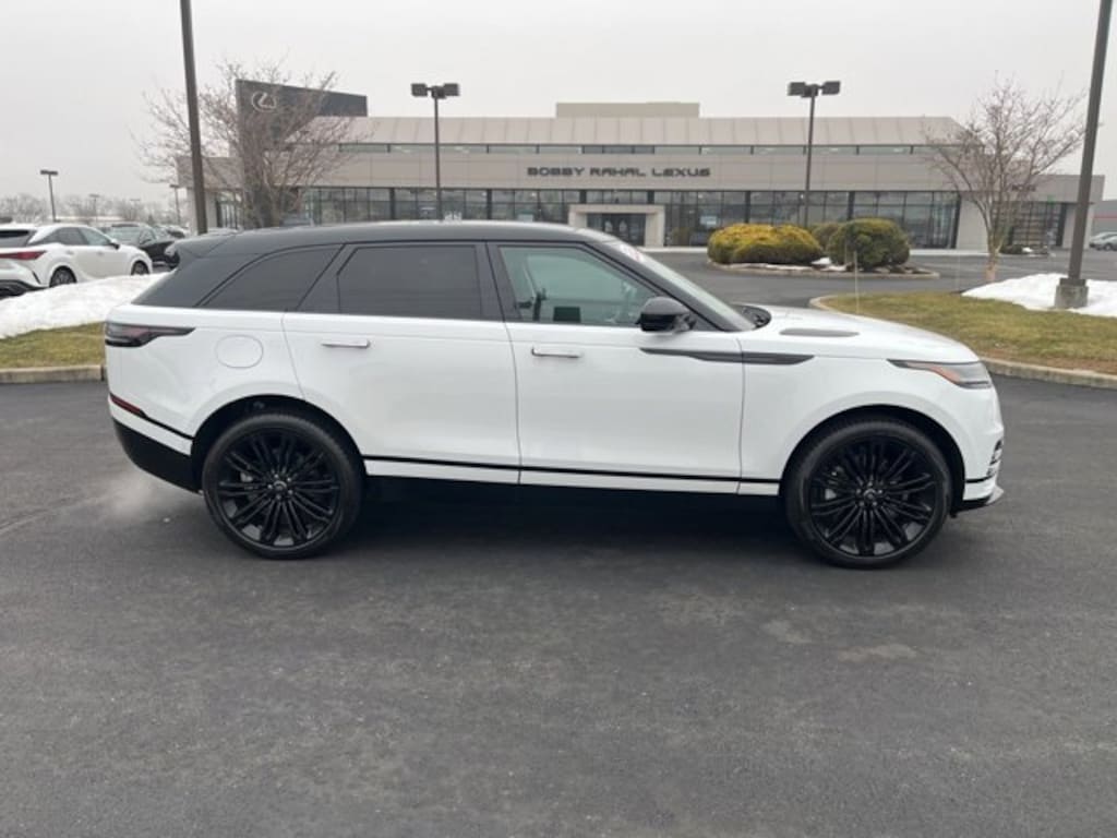 Used 2025 Land Rover Range Rover Velar Dynamic SE