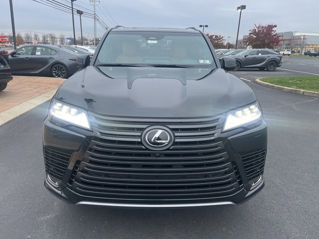 2025 Lexus LX 600 Luxury photo 2