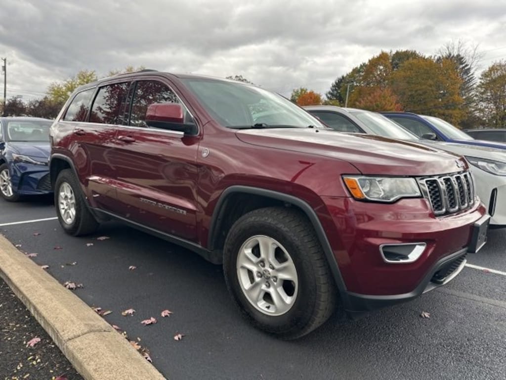 Used 2017 Jeep Grand Cherokee Laredo