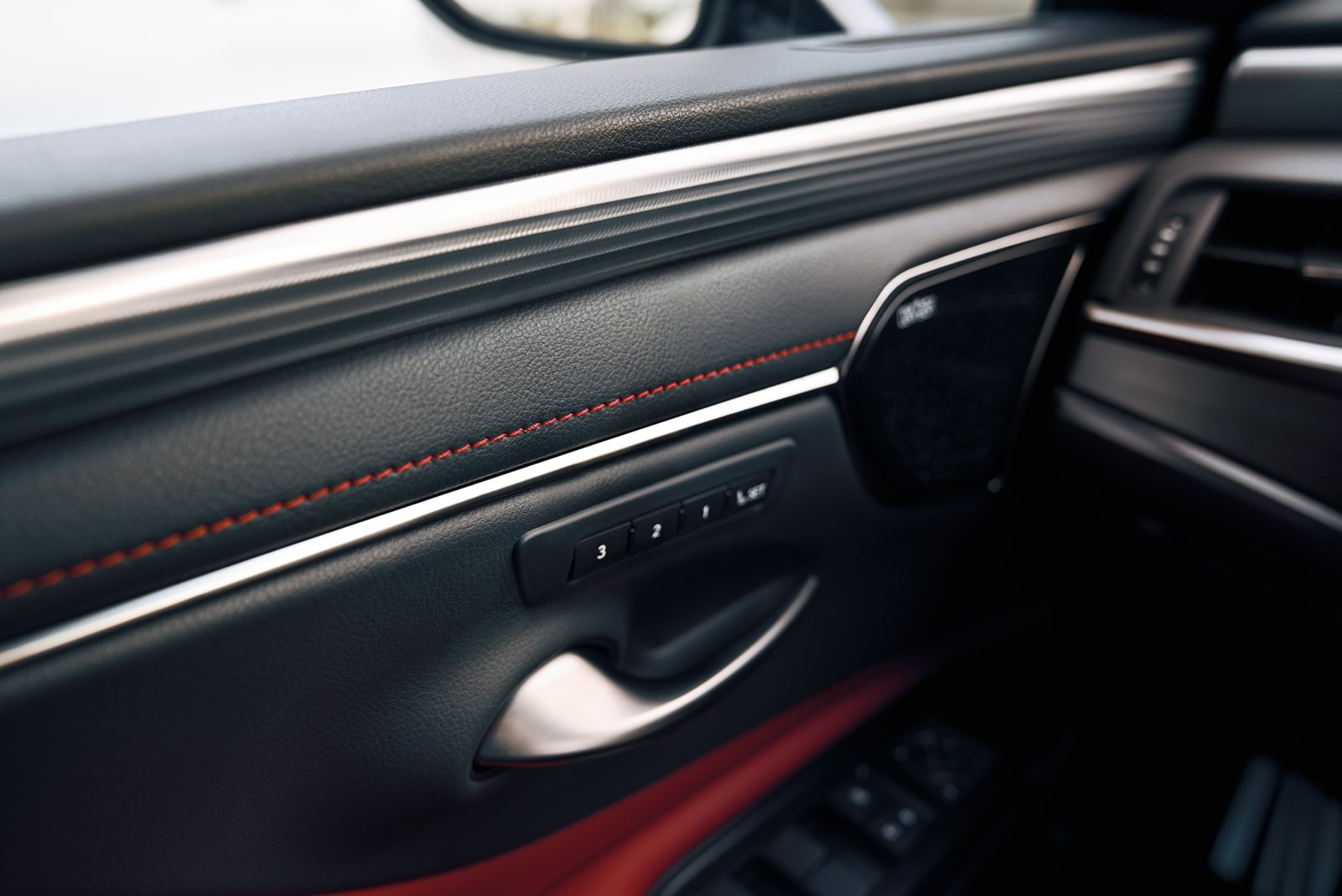 Model Features of the 2020 Lexus ES and ES Hybrid | The red interior trim of the 2020 Lexus ES