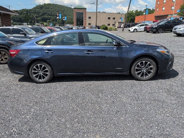 2016 Toyota Avalon Hybrid XLE Premium photo 2