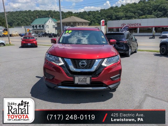 Used 2019 Nissan Rogue SV with VIN 5N1AT2MV7KC758606 for sale in Lewistown, PA