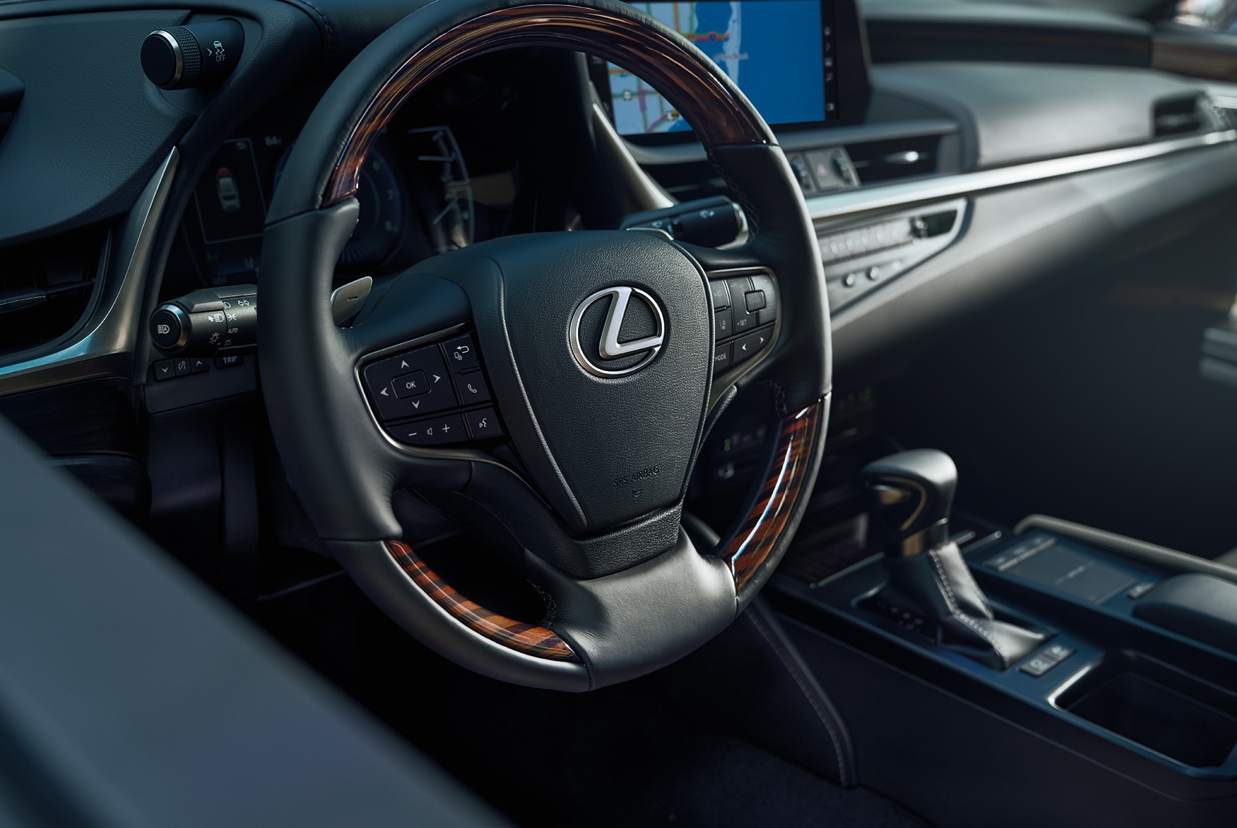 Model Features of the 2020 Lexus ES and ES Hybrid | Steering wheel of the 2020 Lexus ES