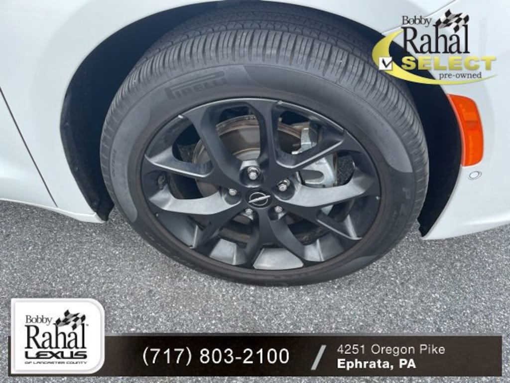 Used 2024 Chrysler Pacifica Limited