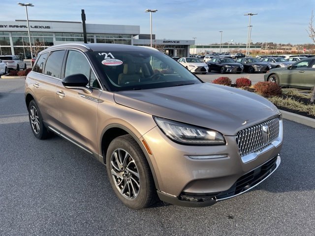 2021 Lincoln Corsair Standard photo 3