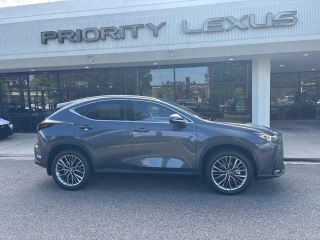 2026 Lexus NX 350h Luxury AWD photo 4