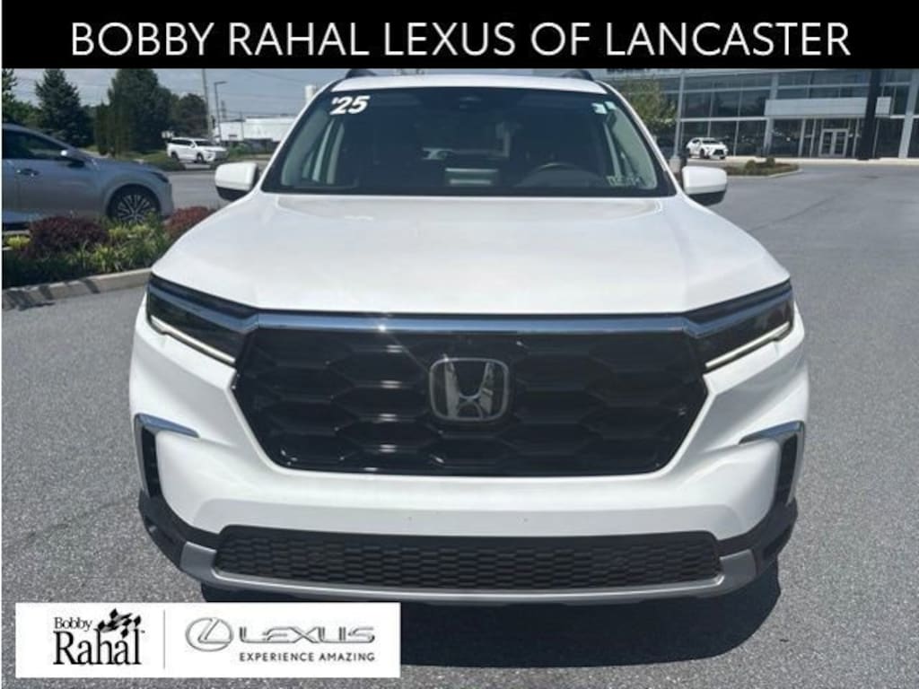 Used 2025 Honda Pilot Elite