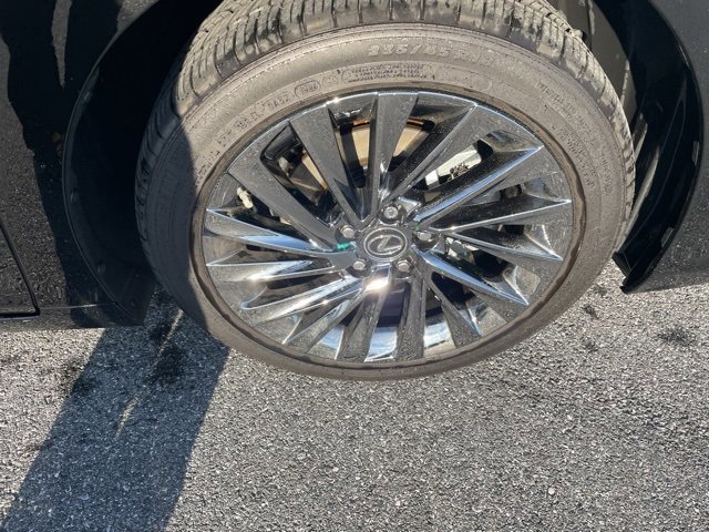 2024 Lexus ES 300h Luxury photo 4