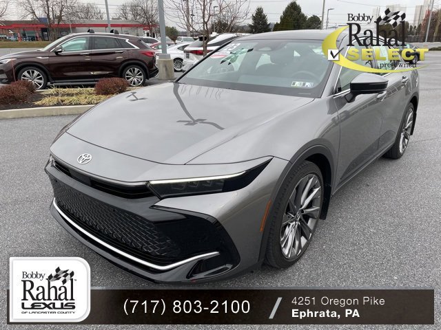 2023 Toyota Crown Limited's photo