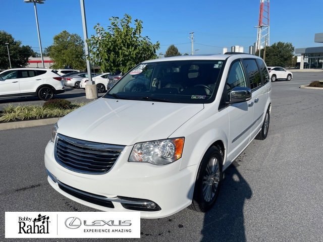2016 Chrysler Town & Country
