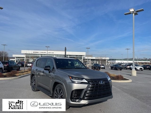 2026 Lexus LX Luxury's photo