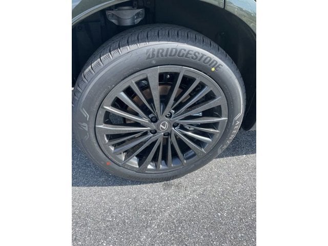 2026 Lexus RX 450h+ Premium - Photo 6