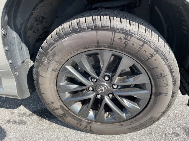 2021 Lexus GX 460 photo 3