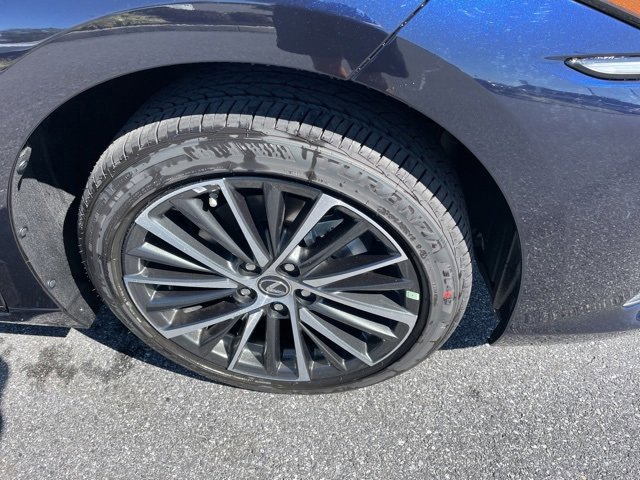 2025 Lexus ES 350 Premium photo 4