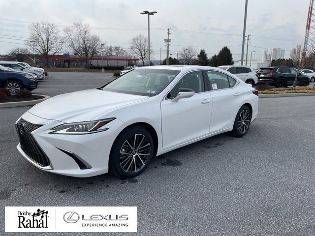 2025 Lexus ES 350's photo