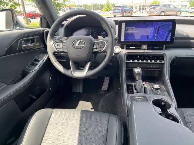 2026 Lexus IS 350 F SPORT DESIGN - Photo 15