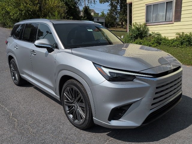 2025 Lexus TX Luxury's photo