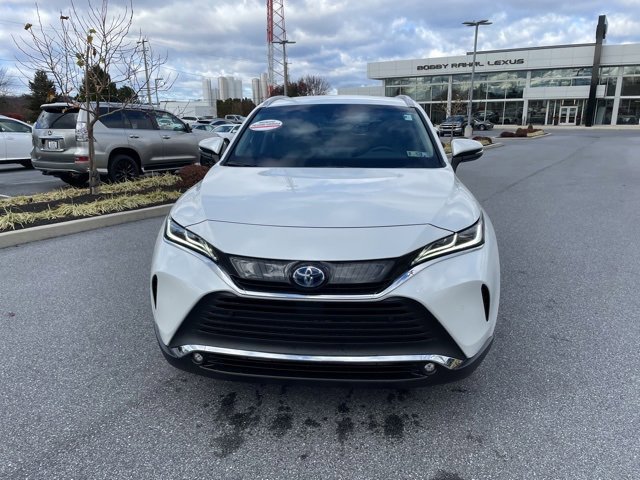 2024 Toyota Venza XLE photo 2