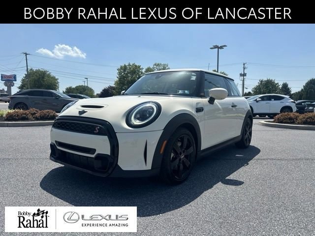 2022 MINI Hardtop Cooper S's photo