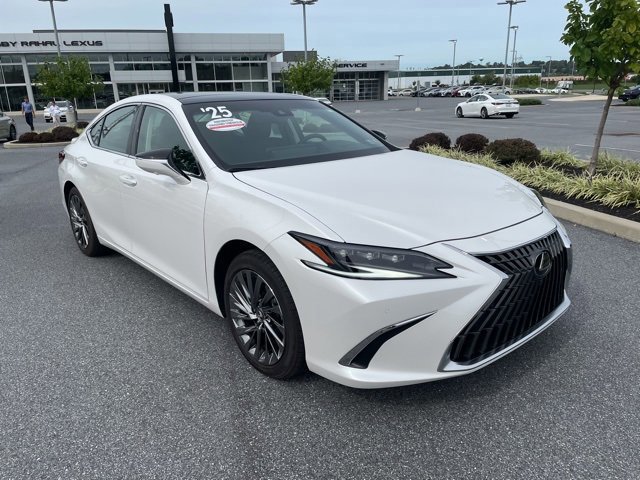 2025 Lexus ES 350 Ultra Luxury photo 3
