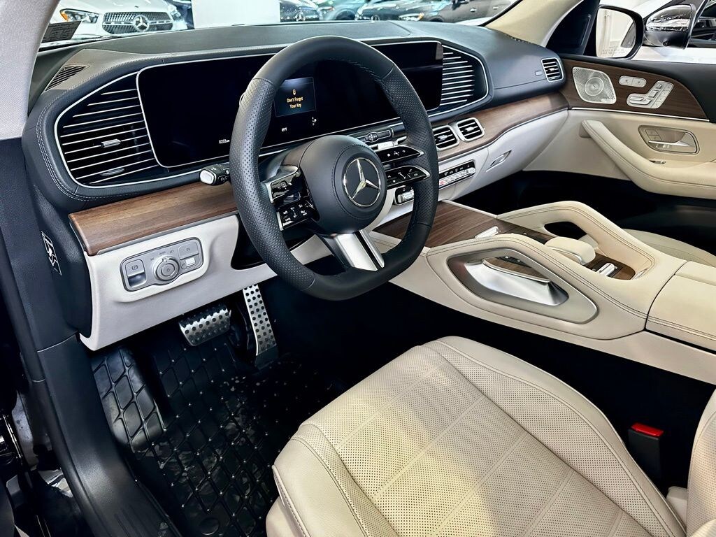 New 2026 Mercedes-Benz GLS 450 SUV
