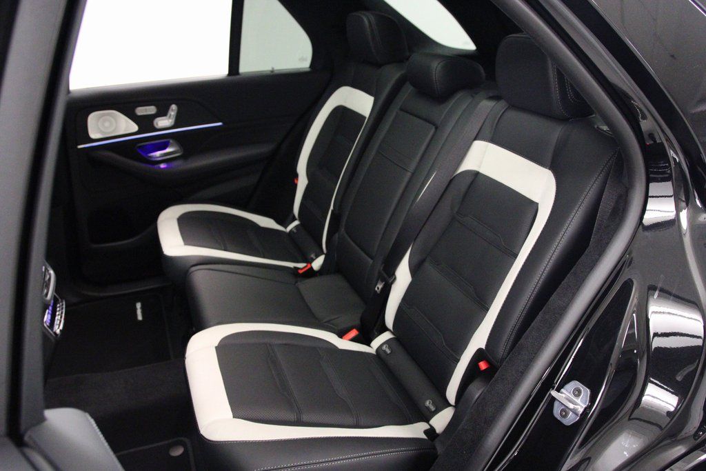 2026 Mercedes-Benz GLE AMG GLE63 S - Photo 13