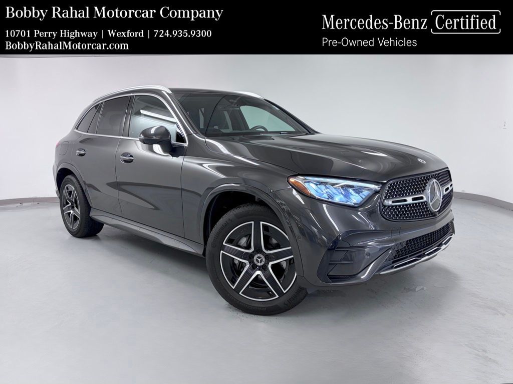 2025 Mercedes-Benz GLC GLC 350e 4MATIC's photo