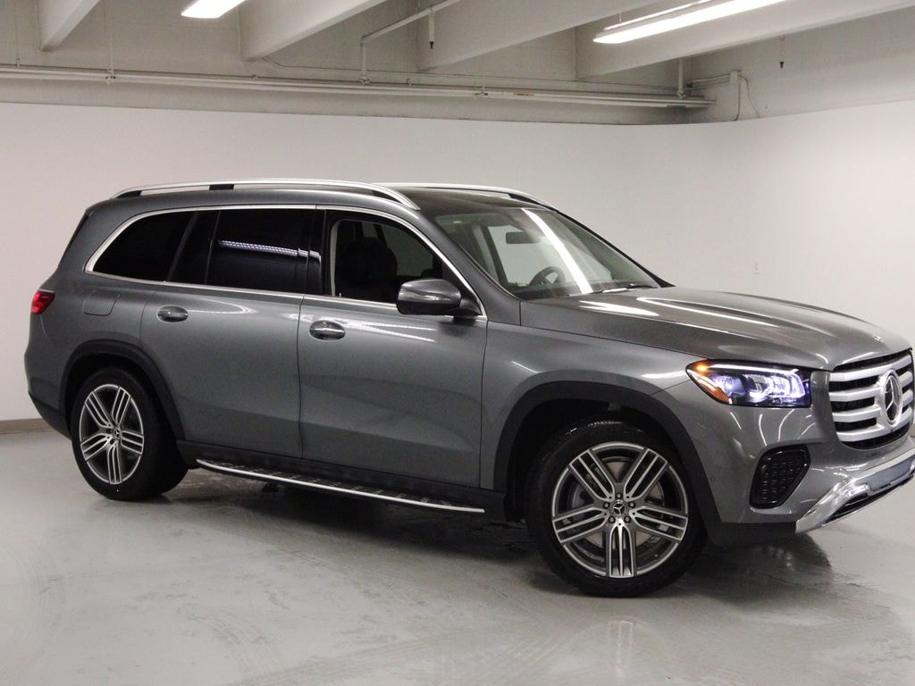 New 2026 Mercedes-Benz GLS 450 SUV