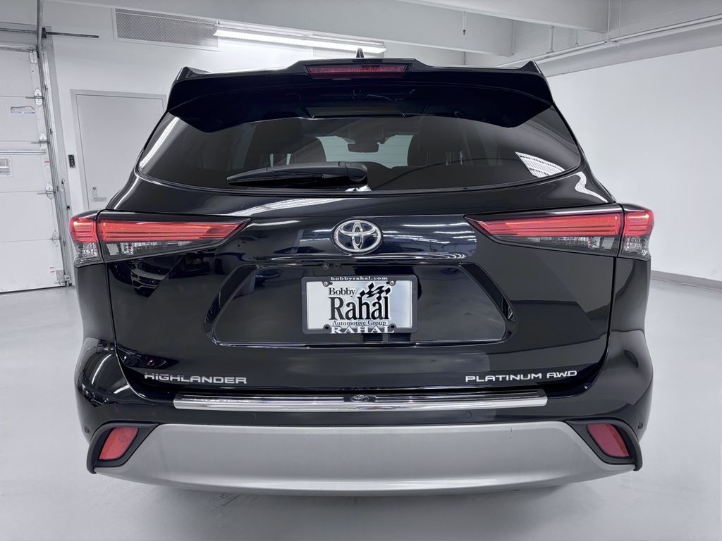 Used 2020 Toyota Highlander Platinum SUV