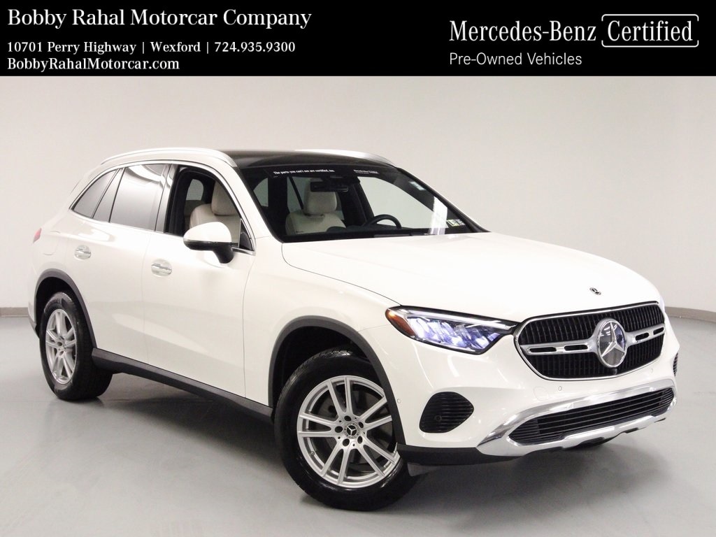 2025 Mercedes-Benz GLC Base's photo