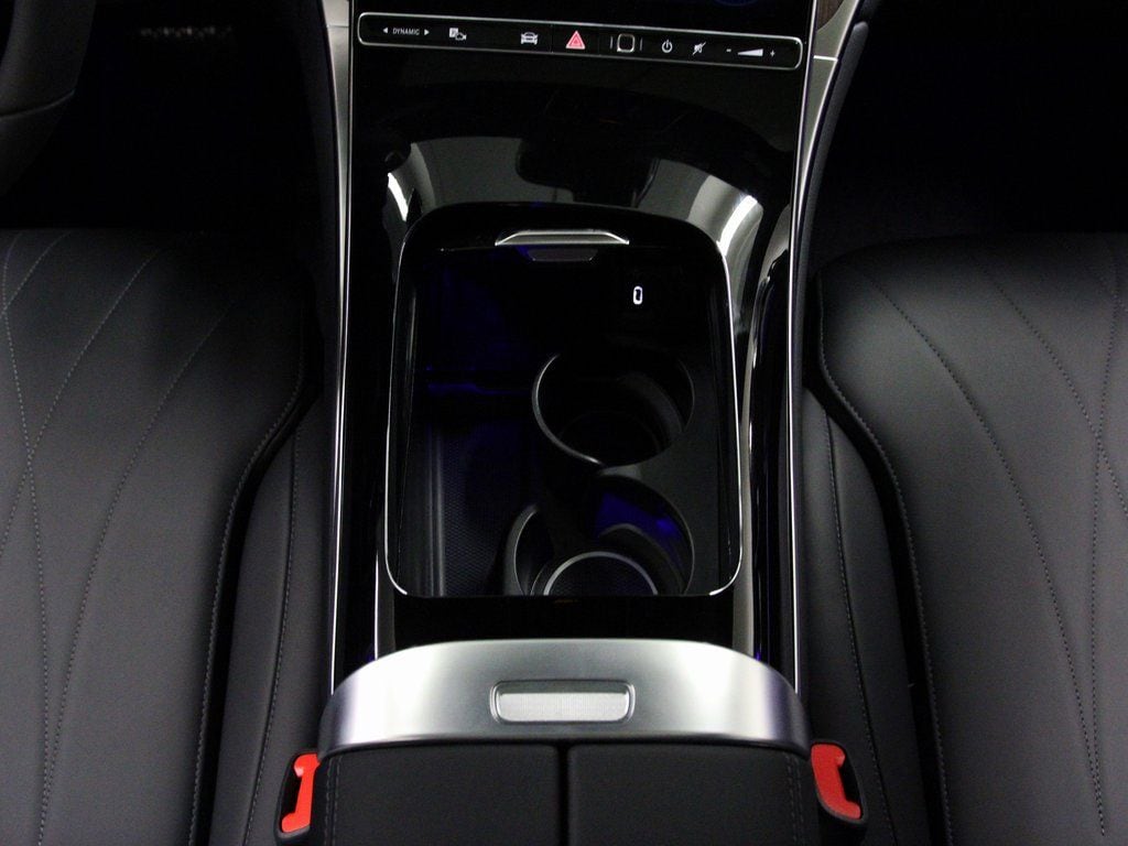 2026 Mercedes-Benz GLC Base - Photo 11