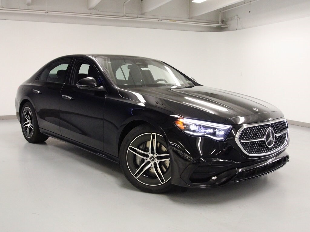 2026 Mercedes Benz E 350 Sedan photo 4