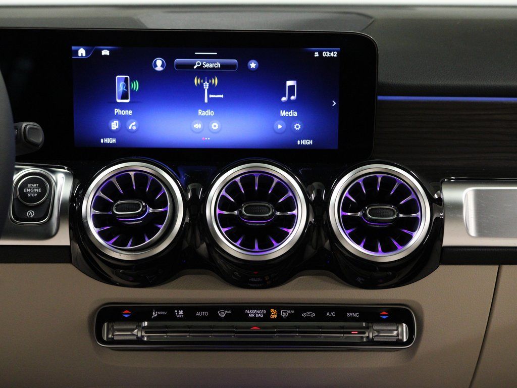 2026 Mercedes-Benz GLB GLB 250 - Photo 10