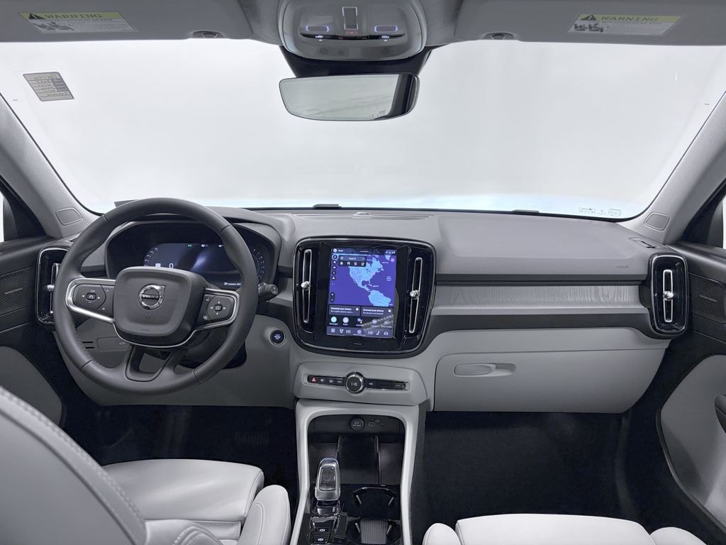 Used 2025 Volvo XC40 B5 Ultra Dark Theme SUV