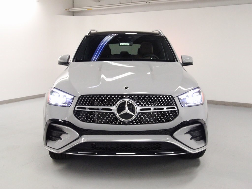 2026 Mercedes Benz GLE 450 4MATIC photo 3