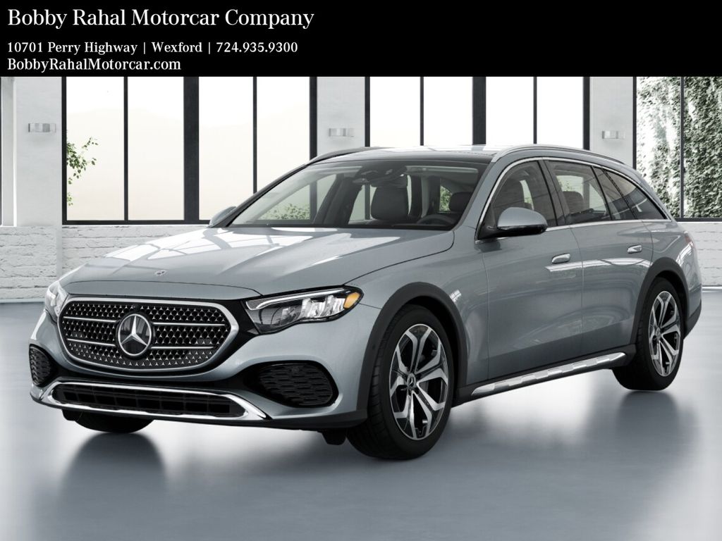 2026 Mercedes-Benz E-Class E450 4MATIC All-Terrain's photo