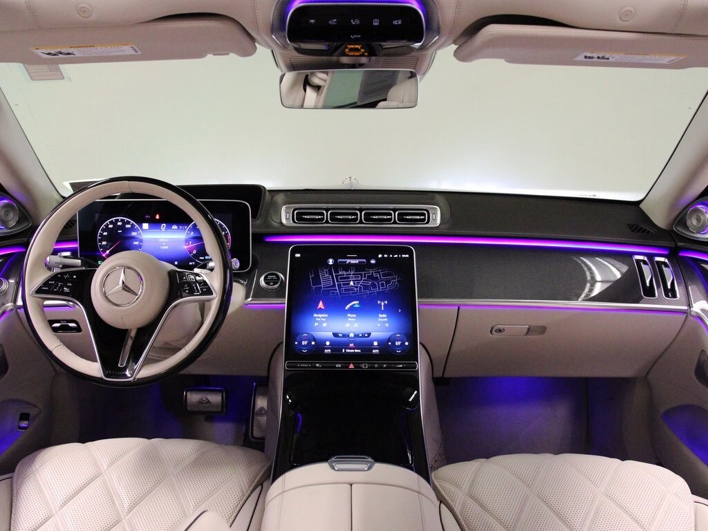 2022 Mercedes Benz S Maybach 580 photo 2