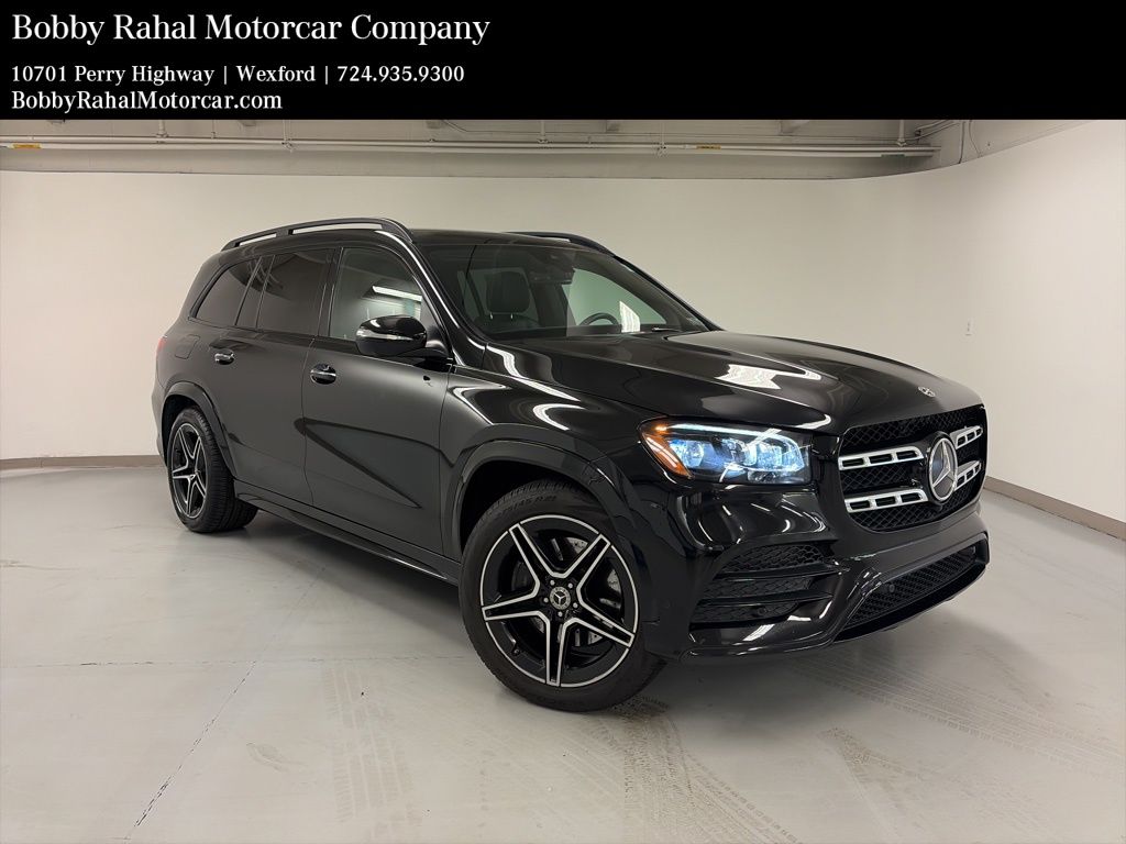 2022 Mercedes-Benz GLS GLS450's photo