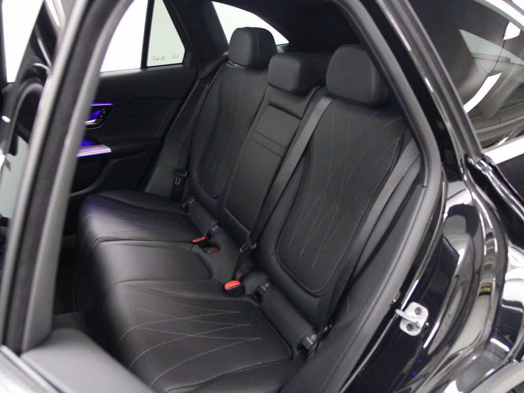 2026 Mercedes-Benz GLC Base - Photo 13