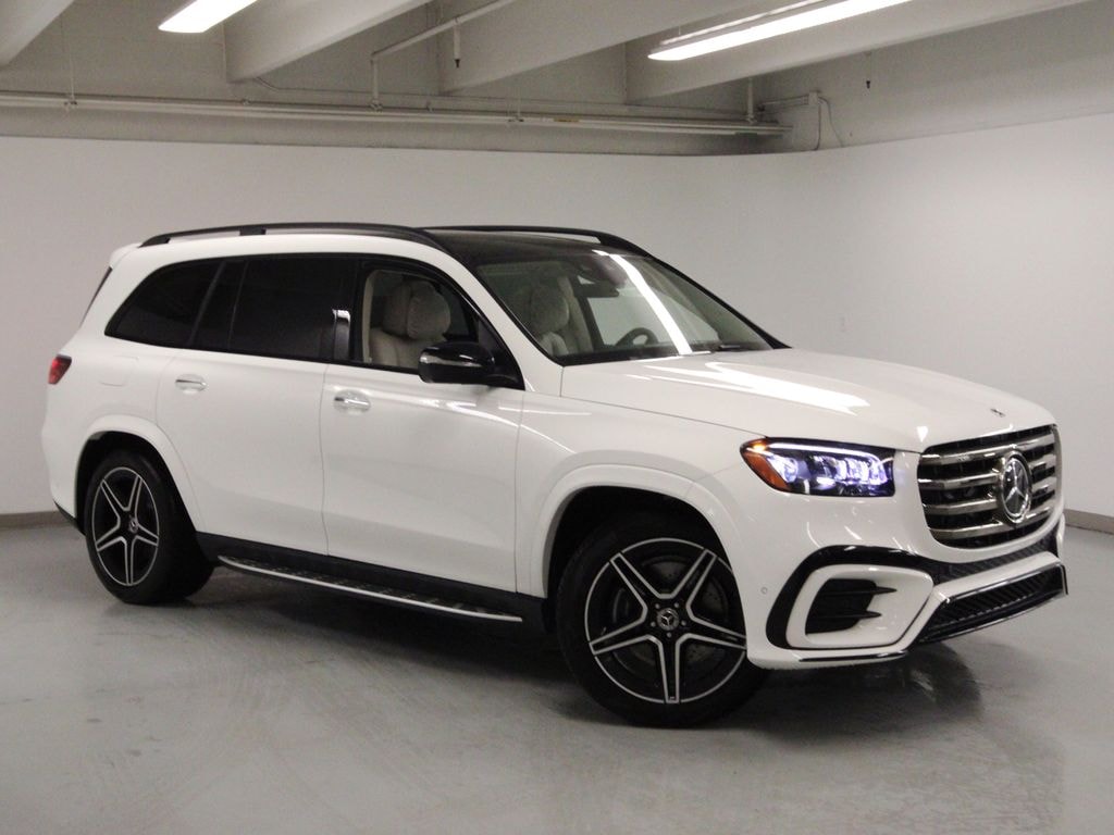 New 2026 Mercedes-Benz GLS 450 SUV