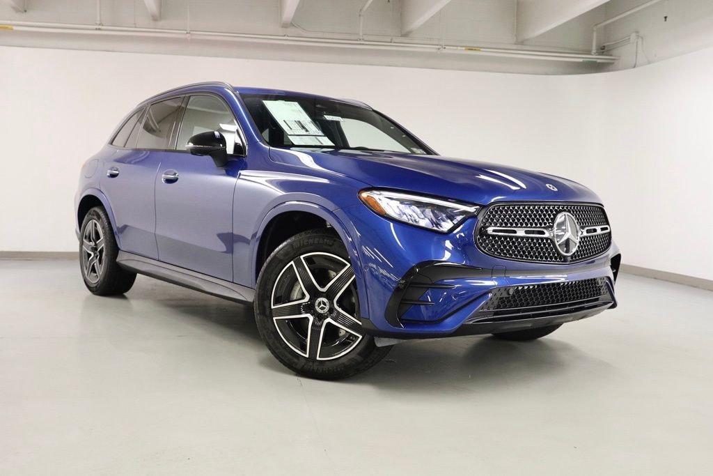 New 2025 Mercedes-Benz GLC 300 SUV