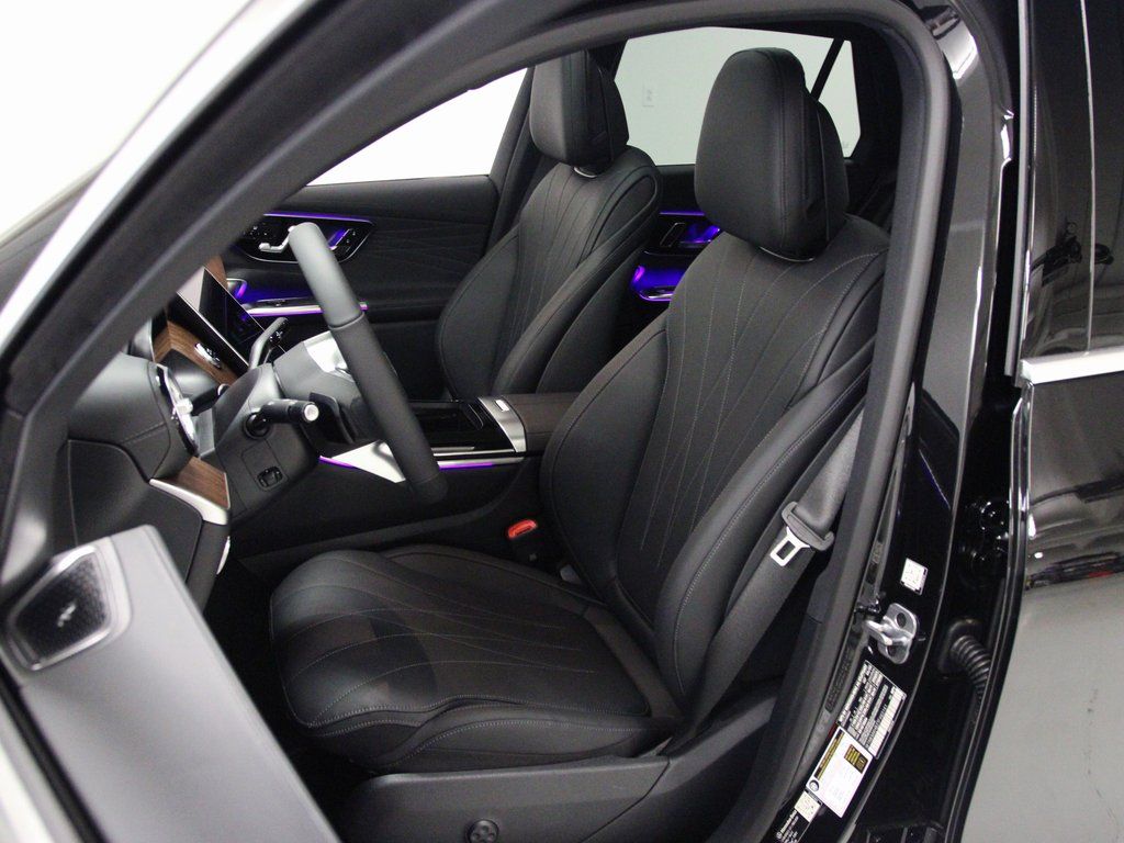 2026 Mercedes-Benz GLC Base - Photo 12