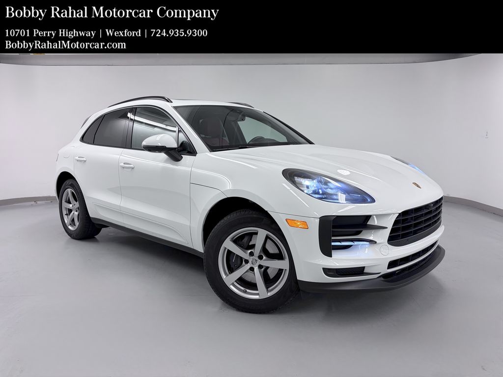 2021 Porsche Macan -'s photo