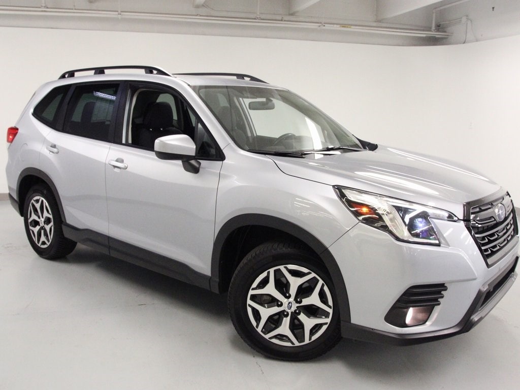 Used 2023 Subaru Forester Premium SUV