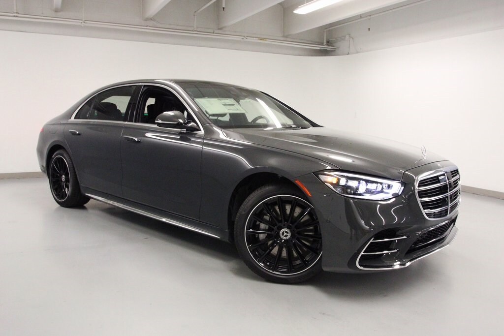 2026 Mercedes Benz S 580 4MATIC photo 3