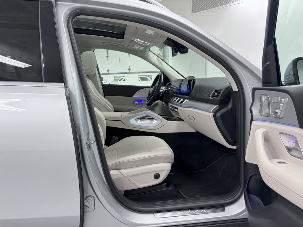 2024 Mercedes-Benz GLS Base - Photo 18