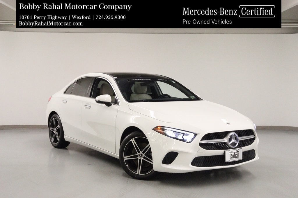 2022 Mercedes-Benz A-Class A220's photo