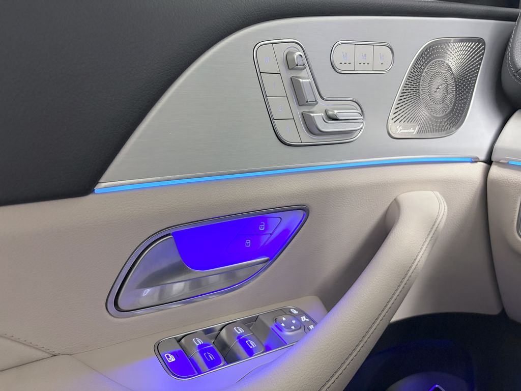2024 Mercedes-Benz GLS Base - Photo 23