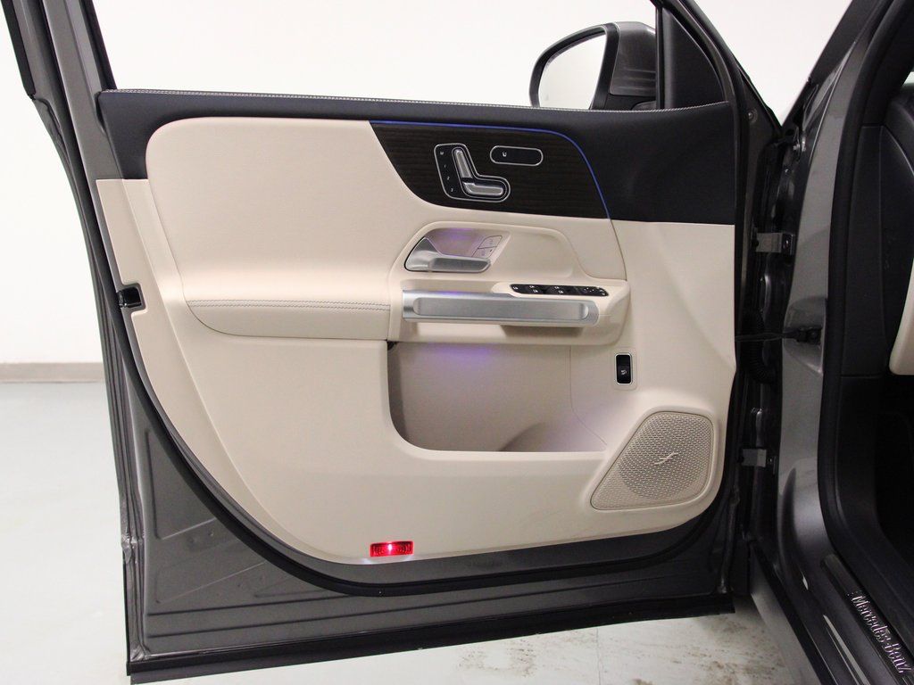 2026 Mercedes-Benz GLB GLB 250 - Photo 14