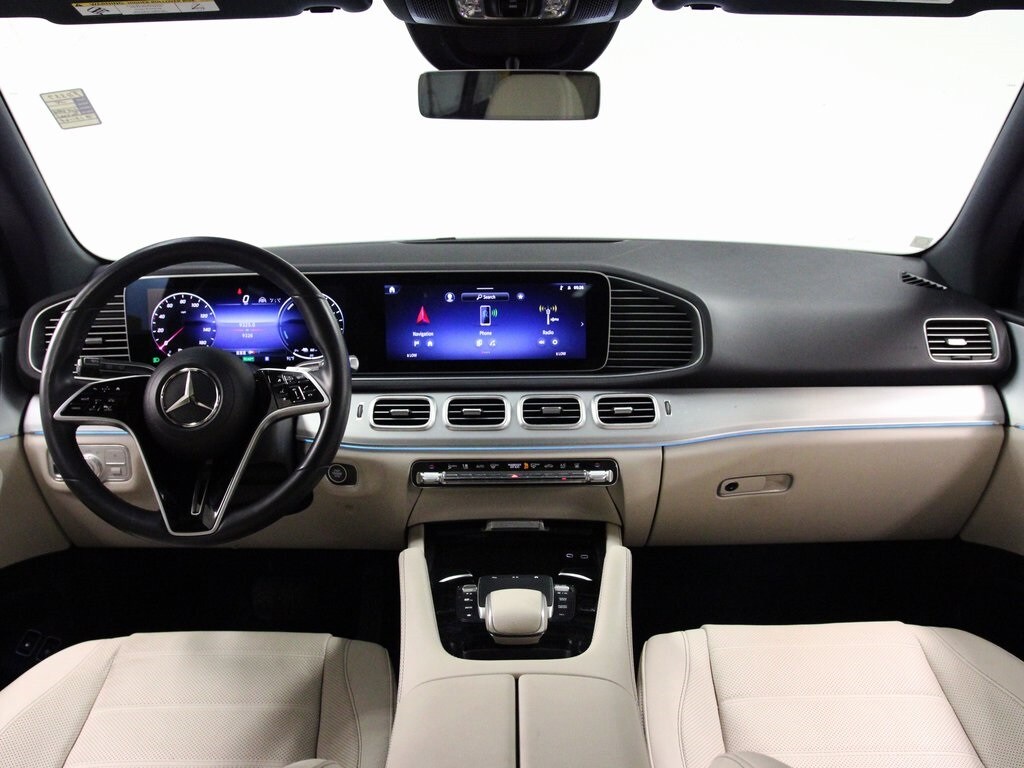 2024 Mercedes Benz GLE 450e photo 2